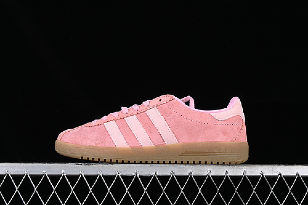 Unbranded [GY7386]-[ORIGINALS BERMUDA WHITE/PINK/BROWN]-[WOMAN:36-39]-[MAN:40-45], photo 1