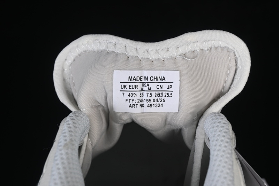 On Running [491324-27]-[XT QUEST TRAIL RUNNING SHOES GREY/WHITE]-[WOMAN:36-39]-[MAN:40-46.5] - Image 5