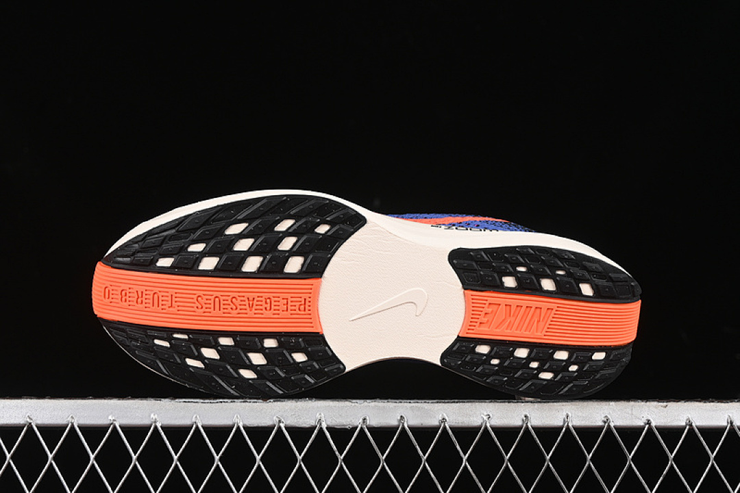 Nike [FQ7262-008]-[AIR ZOOM PEGASUS 35 BLACK/ASTRONOMY BLUE/VIVID GRAPE/HYPER CRIMSON]-[MAN:39-45] - Image 15