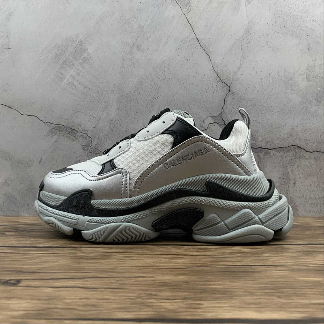 [Balenciaga TRIPLE S SNEAKER DADSHOE GREY/GREY/BLACK]-[WOMAN:35-39]-[MAN:40-46], photo 1