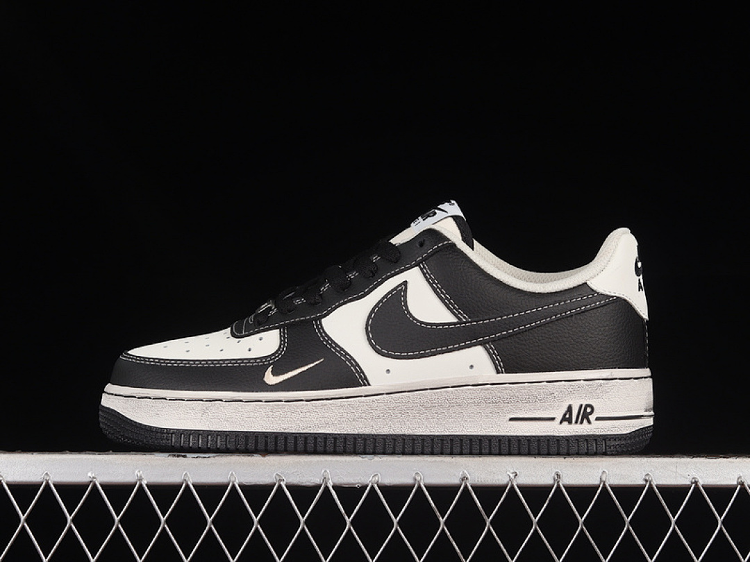 Nike [DB3301-088]-[AIR FORCE 1 07 LOW WHITE/BLACK/GREY]-[WOMAN:36-39]-[MAN:40-45], photo 1