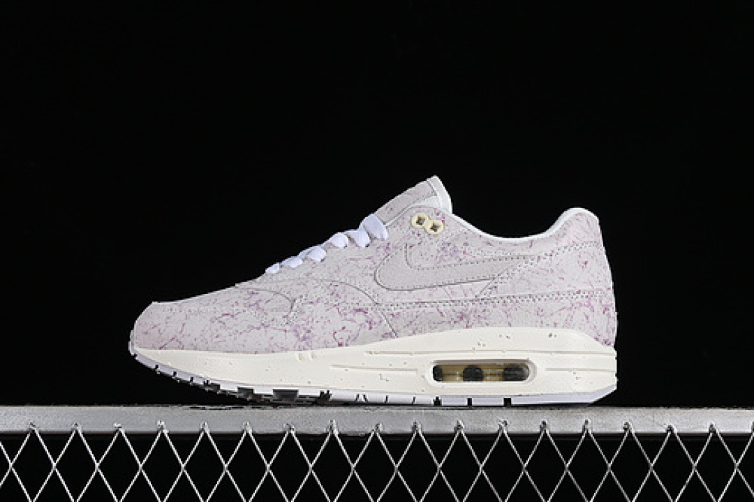 Nike AIR MAX 1 SUMMIT WHITE/PHOTON DUST/BLACK/PHANTOM · FZ2149-100, photo 1