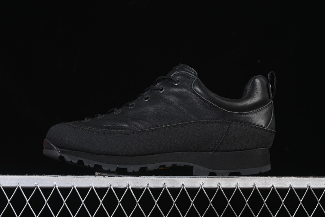 Unbranded [TH589]-[DESERT LOW GTX BLACK/BLACK]-[WOMAN:36-39]-[MAN:40-45], photo 1