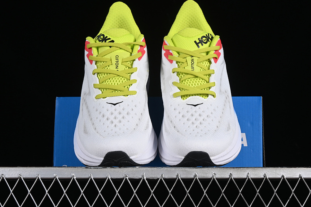 On Running [1127895 BVR]-[HOKA ONE CLIFTON 9 WHITE/BLACK/BLUE/GREEN]-[WOMAN:36-39]-[MAN:40-45] - Image 13