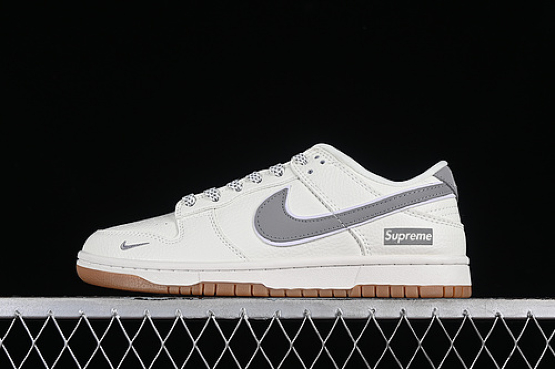Supreme [XH0923-338]-[SUPREME SB DUNK LOW WHITE/GREY]-[WOMAN:36-39]-[MAN:40-45], photo 1