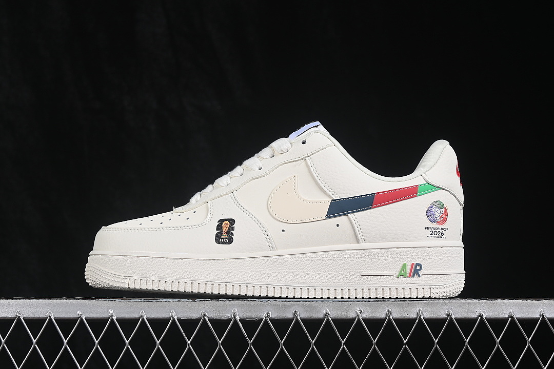 Nike [DW8806-014]-[AIR FORCE 1 07 LOW CASUAL SNEAKERS WHITE/WHITE/WHITE]-[WOMAN:36-39]-[MAN:40-45], photo 1