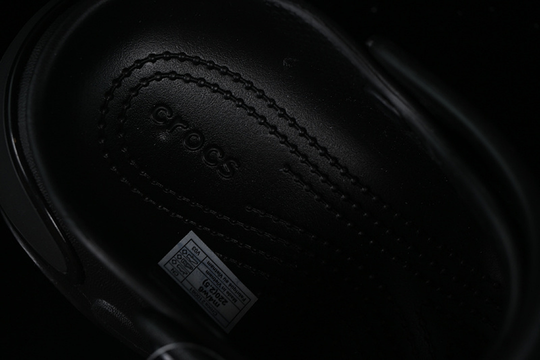 Crocs [CROCS EVA BLACK]-[WOMAN:34-40] - Image 4