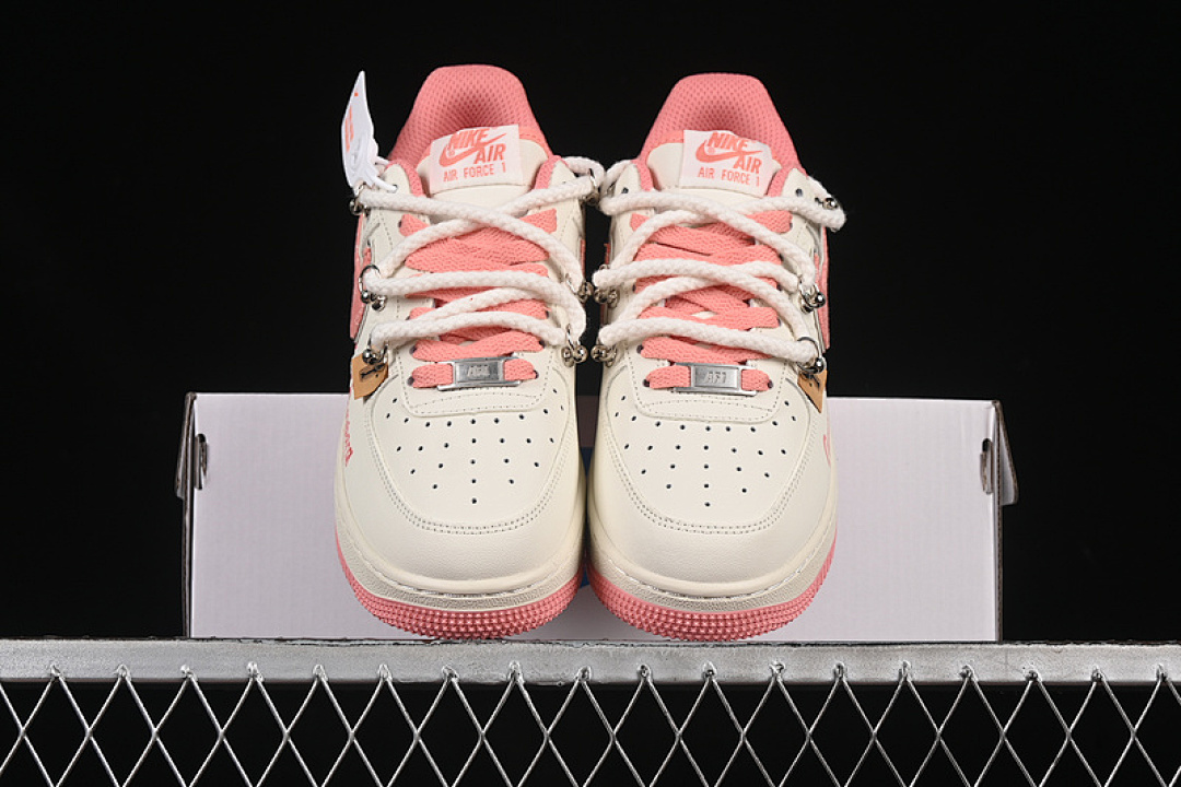 Nike [LV0506-880]-[AIR FORCE 1 07 LOW X CAPYBARA POUR MILKBAPE WHITE/PINK]-[WOMAN:36-41] - Image 13
