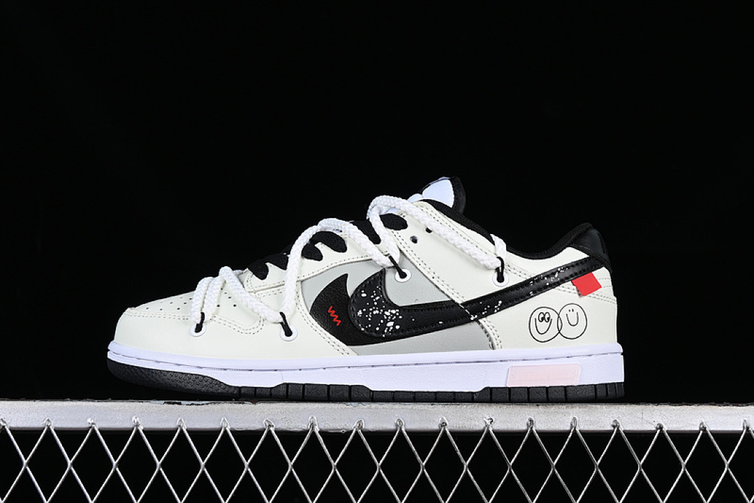 Nike DUNK LOW SB WHITE/BLACK · DD1391-100, photo 1