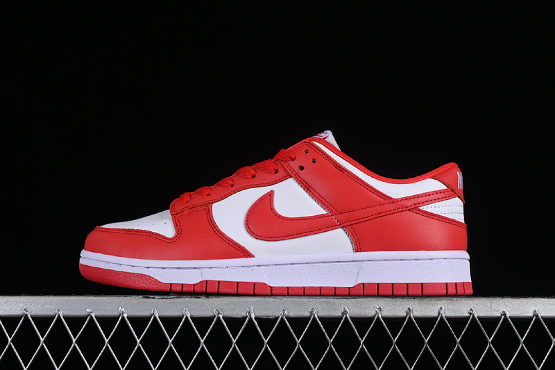 Nike DUNK LOW SB WHITE/UNIVERSITY RED · CU1727-100, photo 1