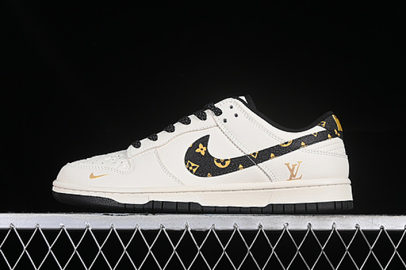 Nike DUNK LOW SB WHITE/BLACK · XD6188-023, photo 1