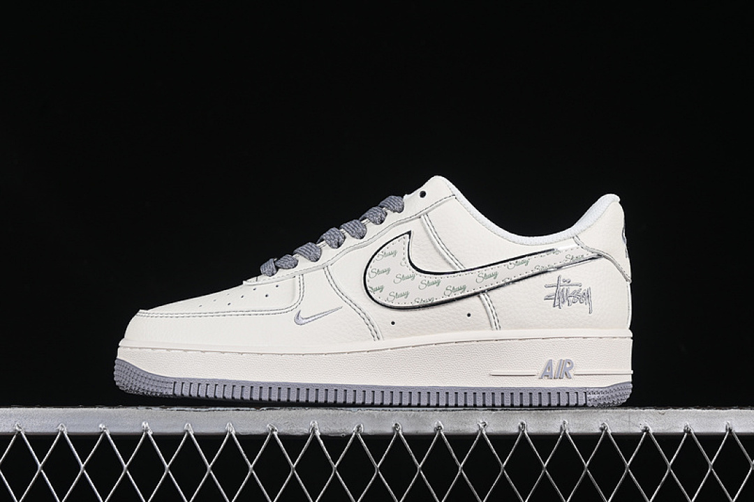Nike [HH7518-041]-[AIR FORCE 1 07 LOW WHITE/GREY]-[WOMAN:36-39]-[MAN:40-45] - Image 2