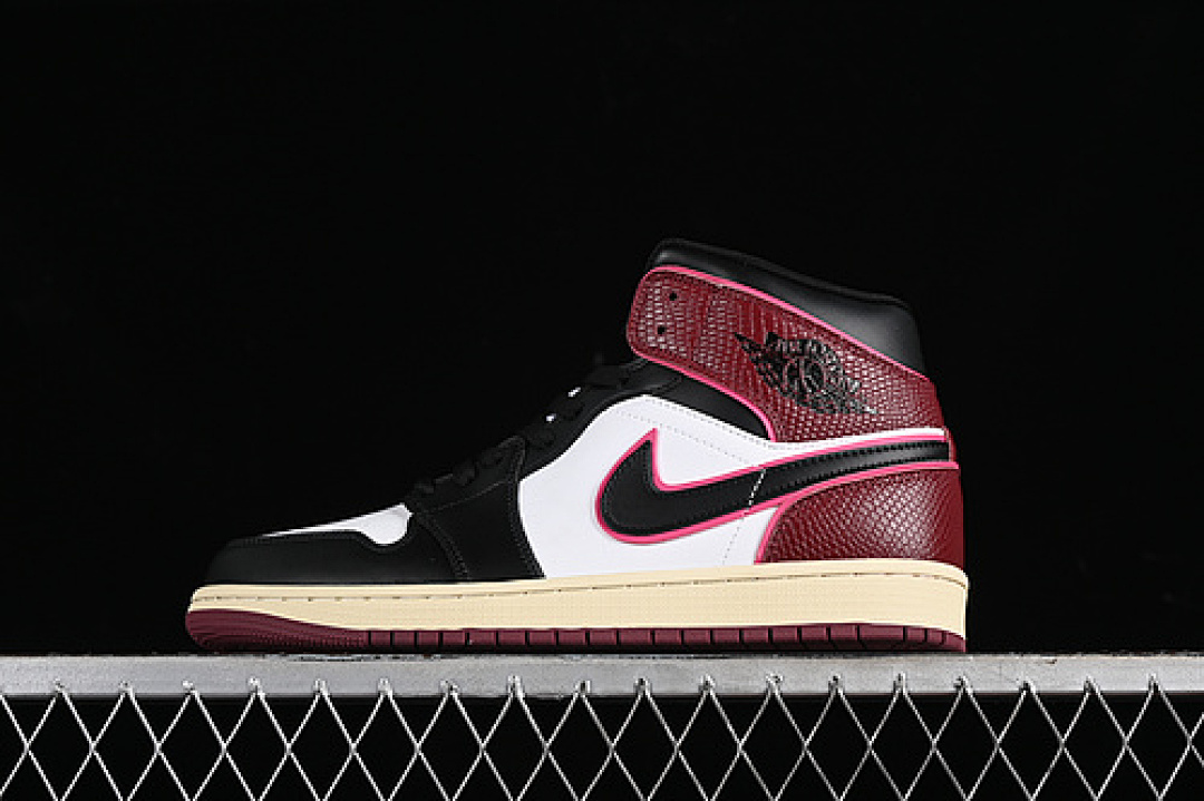 Jordan AIR Jordan 1 MID SAIL/ACTIVE PINK/BORDEAUX/BLACK · FQ7818-101, photo 1