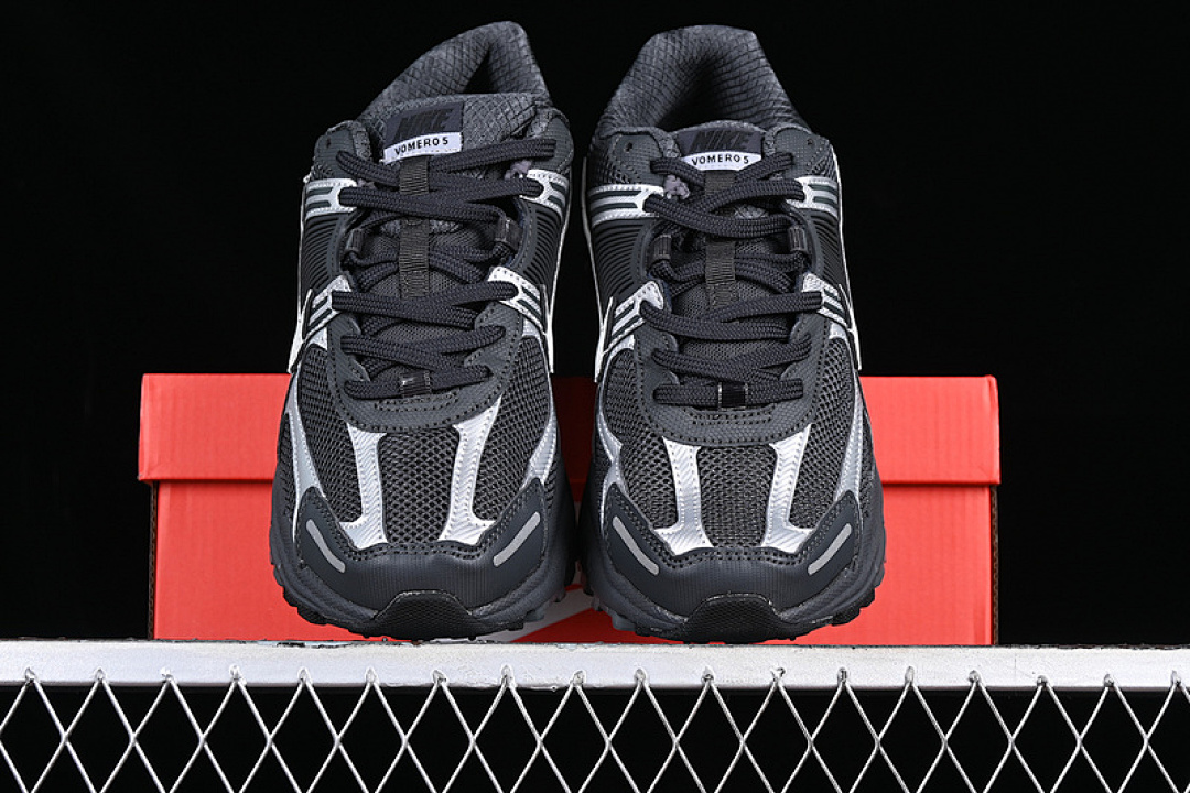 Nike [BV1358-002]-[ZOOM VOMERO 5 SP WHITE/BLACK]-[WOMAN:36-39]-[MAN:40-46] - Image 12