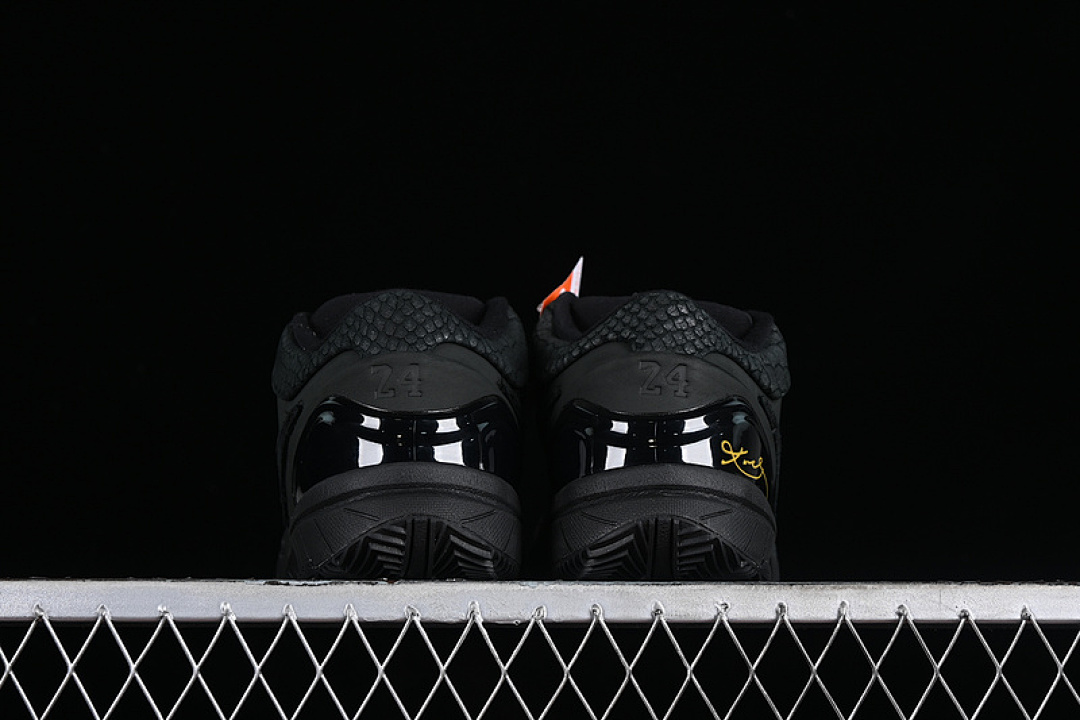 Nike [FQ3544-001]-[ZOOM KOBE 4 PROTRO GIFT OF MAMBA BLACK/BLACK/UNIVERSITY GOLD]-[MAN:40-45] - Image 15