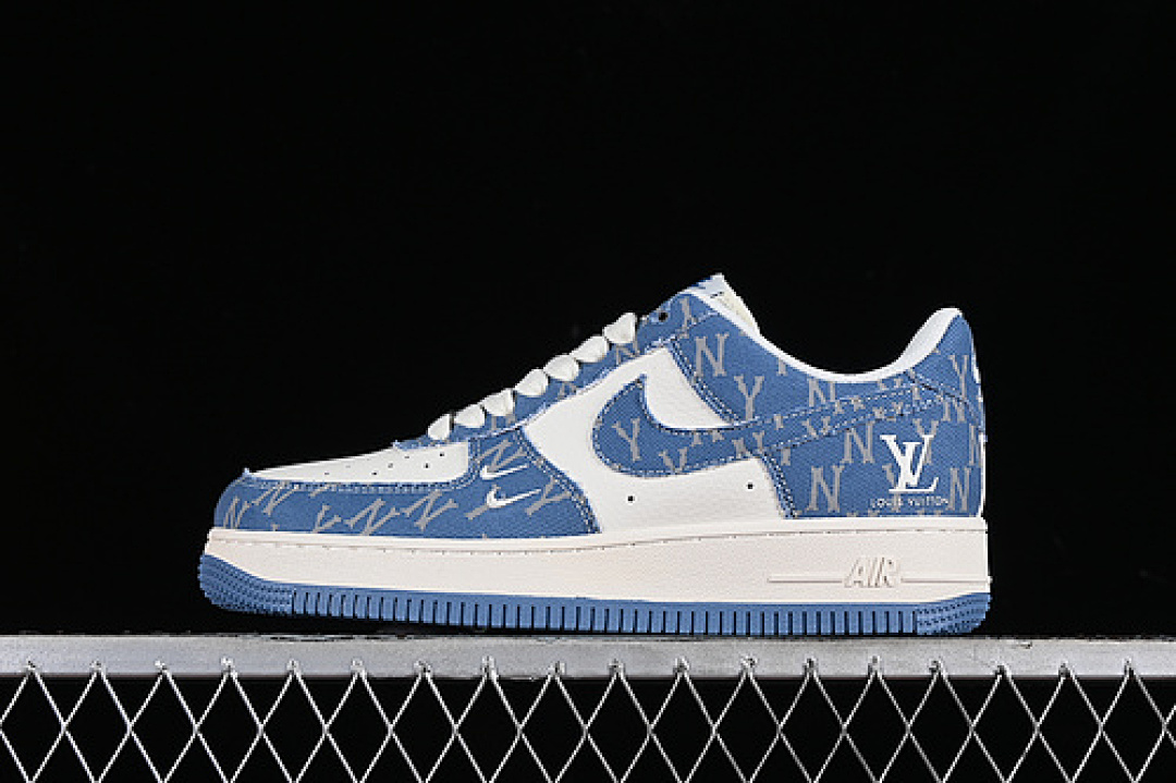 Nike [HD1968-028]-[AIR FORCE 1 07 LOW L*V WHITE/BLUE]-[WOMAN:36-39]-[MAN:40-45], photo 1