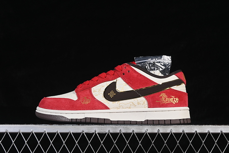 Nike DUNK LOW CASUAL SNEAKERS RED/WHITE/BLACK · DN3168-013, photo 1