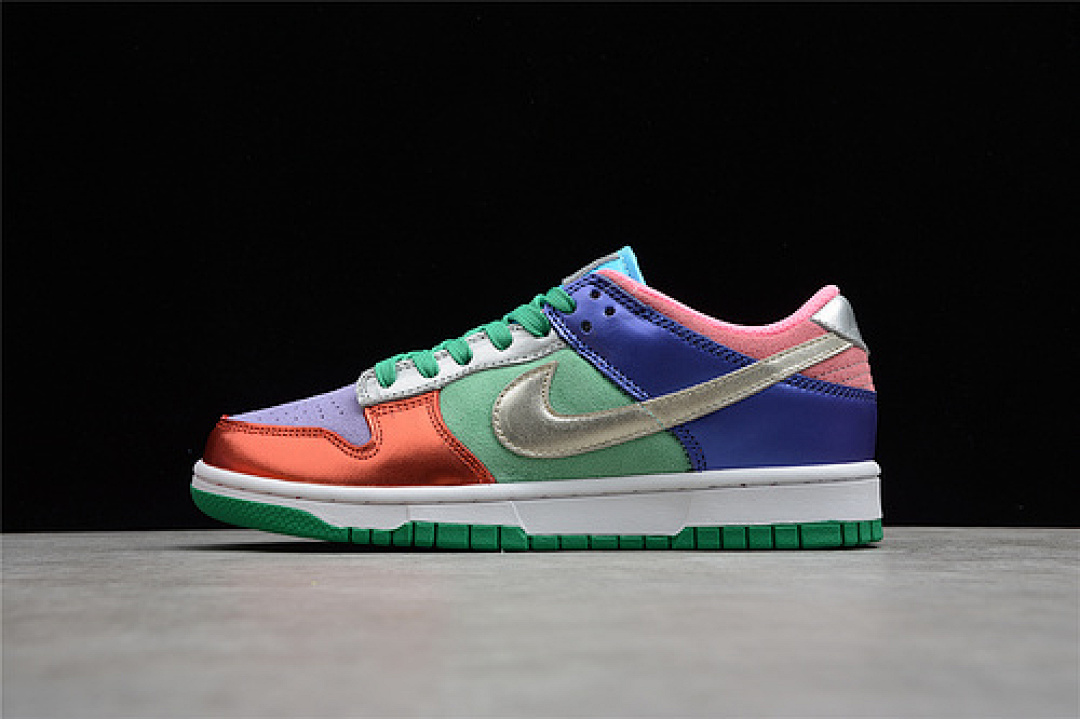 Purple Nike SB DUNK LOW SUNSET PULSE/SILVER/PURPLE PULSE · DN0855-600, photo 1