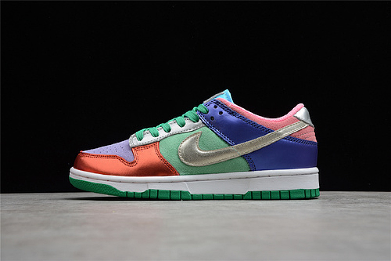 Purple Nike SB DUNK LOW SUNSET PULSE/SILVER/PURPLE PULSE · DN0855-600, photo 1