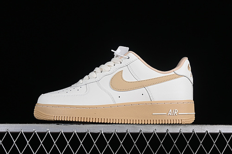 Nike Nike AIR FORCE 1 07 LOW SAIL/VINTAGE GREEN/SESAME · FZ3597-133, photo 1