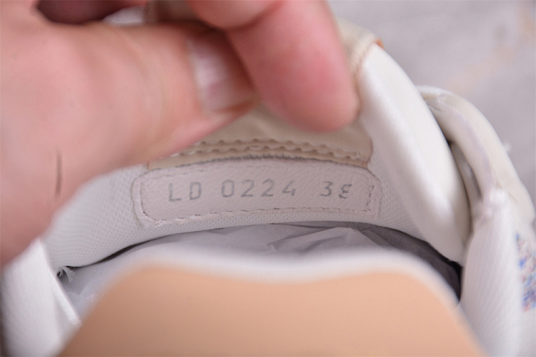Louis Vuitton [L*V TRAINER STADIUM WHITE/GREY]-[WOMAN:35-39]-[MAN:40-45] - Image 3