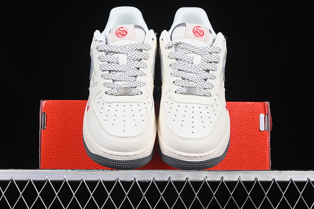 Nike [XS1958-503]-[AIR FORCE 1 07 LOW SUP WHITE/GREY/RED/SILVER]-[WOMAN:36-39]-[MAN:40-45] - Image 14