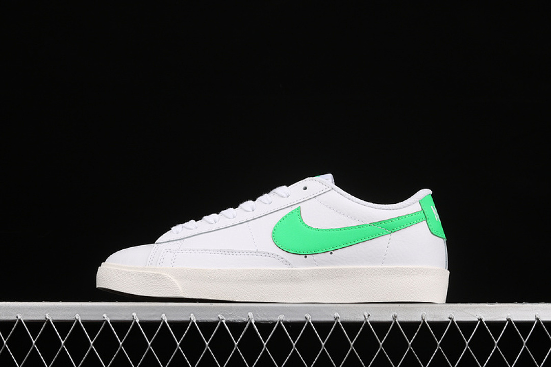 Unbranded [CI6377-105]-[BLAZER LOW LEATHER WHITE/WHITE/GREEN SPARK]-[MAN:40-45], photo 1
