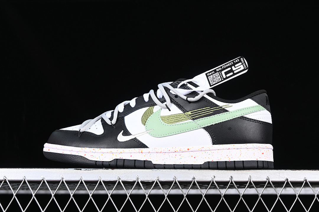 Unbranded [FD4623-143]-[DUNK LOW MULTI COLOR WHITE/BLACK/GREEN]-[WOMAN:36-39]-[MAN:40-46], photo 1