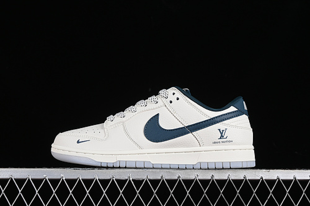 Off-White [CF3688-004]-[SB DUNK LOW L*V OFF WHITE/BLUE]-[WOMAN:36-39]-[MAN:40-45], photo 1