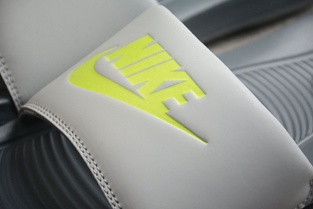 Nike [CN9675-011]-[VICTORI ONE SLIDE GREY FOG/SMOKE GREY/VOLT]-[WOMAN:36-39]-[MAN:40-45] - Image 6