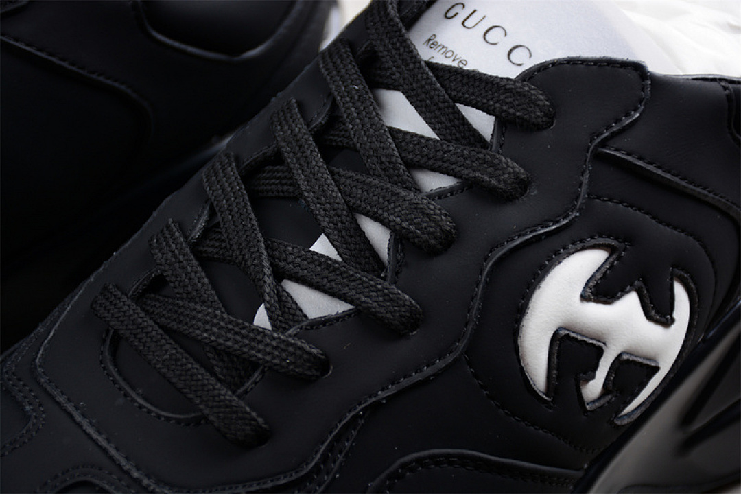On Running [GU*CCI BLACK/WHITE]-[WOMAN:35-39]-[MAN:40-45] - Image 7