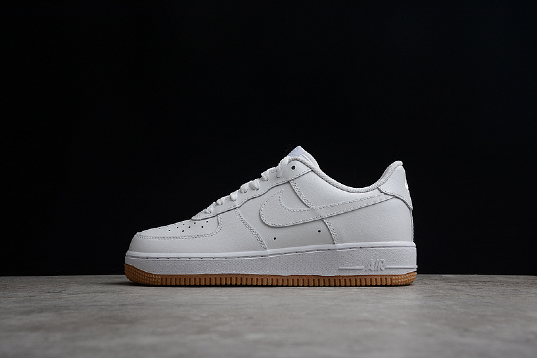 Nike [DJ2739-100]-[AIR FORCE 1 LOW 07 WHITE/GUM LIGHT BROWN/WHITE]-[WOMAN:36-39]-[MAN:40-45], photo 1