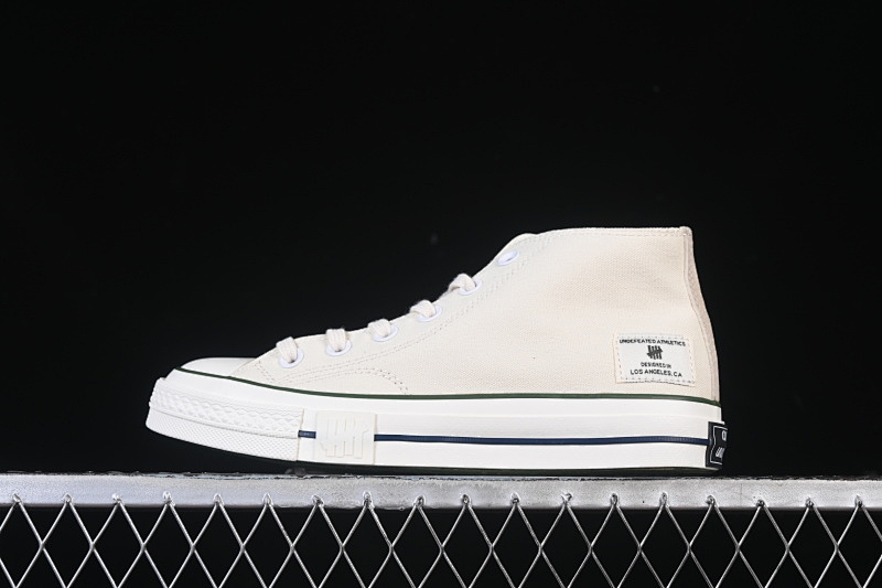 Converse UNDEFEATED X Converse HALF CHUCK 70 MID WHITE/BEIGE · A00670C, photo 1