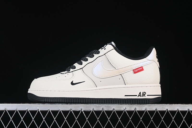 Nike Nike AIR FORCE 1 07 LOW SUPREME WHITE/BLACK · XX3168-220, photo 1