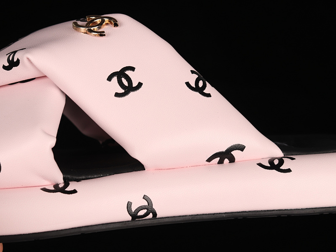 Chanel [CHA*NEL 22 PLATFORM SLIP-ON SLIPPERS PINK/PINK/BLACK]-[WOMAN:35-40] - Image 2