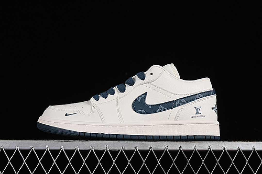 Jordan [WG8850-005]-[AIR JORDAN 1 LOW L*V OFF WHITE/BLUE]-[WOMAN:36-39]-[MAN:40-45], photo 1