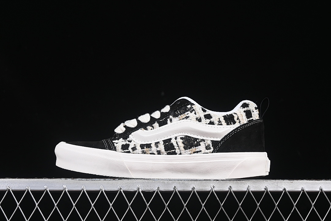 RETRO CASUAL SKATE SHOES WHITE/BLACK · VN0A5JM2BA21, photo 1