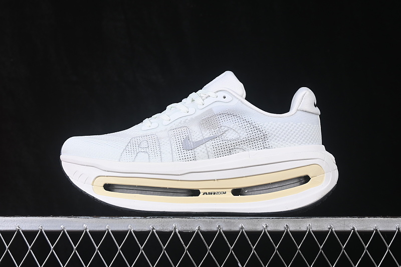 Nike Nike AIR ZOOM VOMERO PREMIUM AIR CUSHION SHOES WHITE/BEIGE · IQ8102-101, photo 1