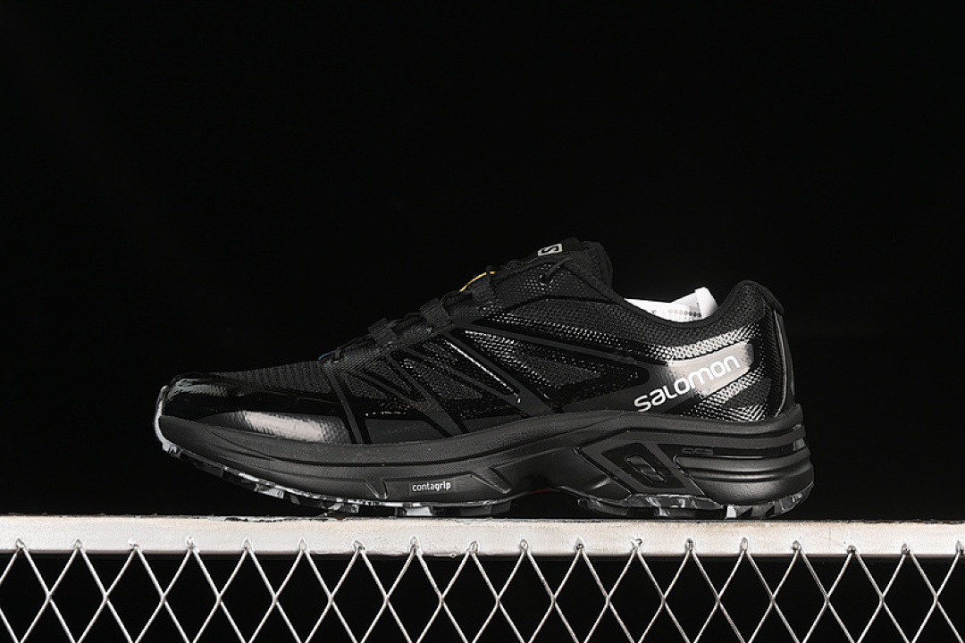 On Running [474736-26]-[XT WINGS 2 OUTDOOR RECREATION BLACK/WHITE]-[WOMAN:36-39]-[MAN:40-46.5], photo 1
