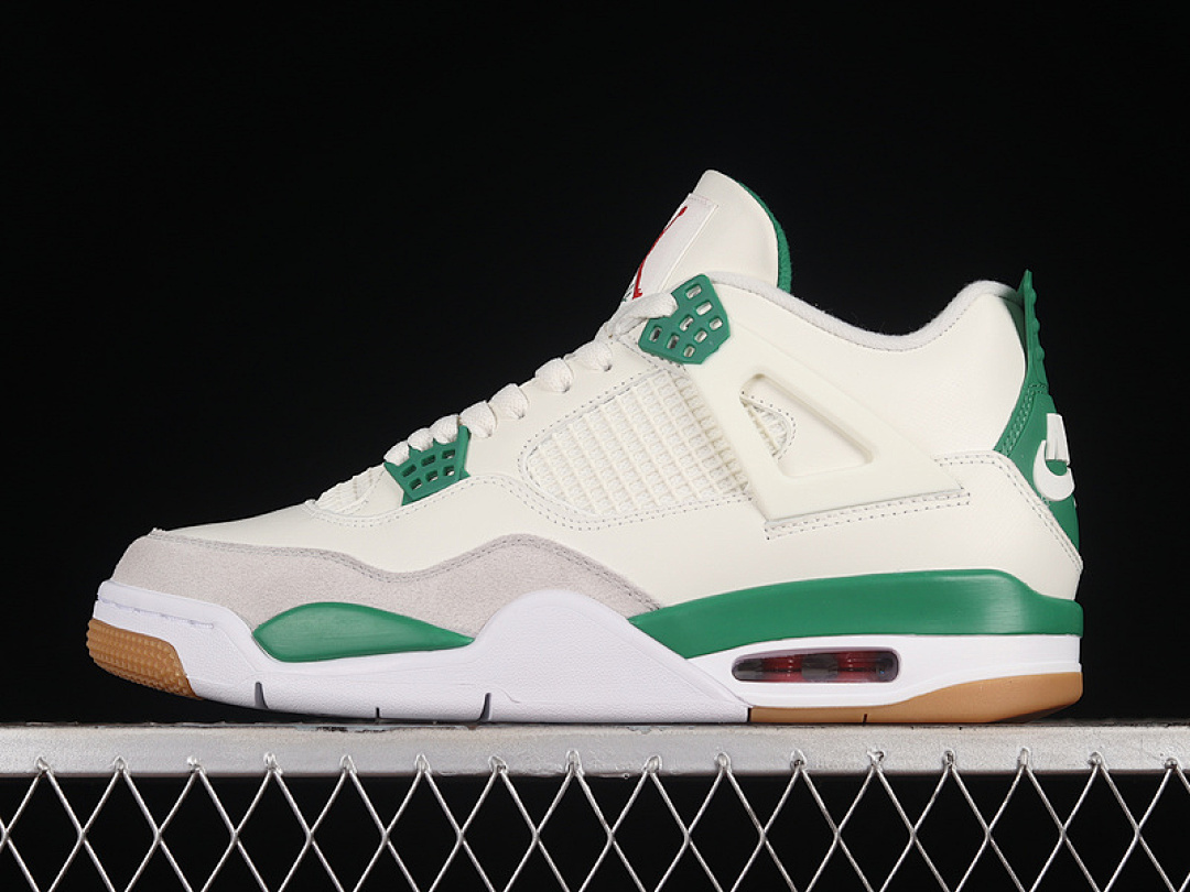 Jordan [DR5415-103]-[SB X AIR JORDAN 4 RETRO SAIL/PINE GREEN/NEUTRAL GREY/WHITE]-[MAN:40-47.5], photo 1
