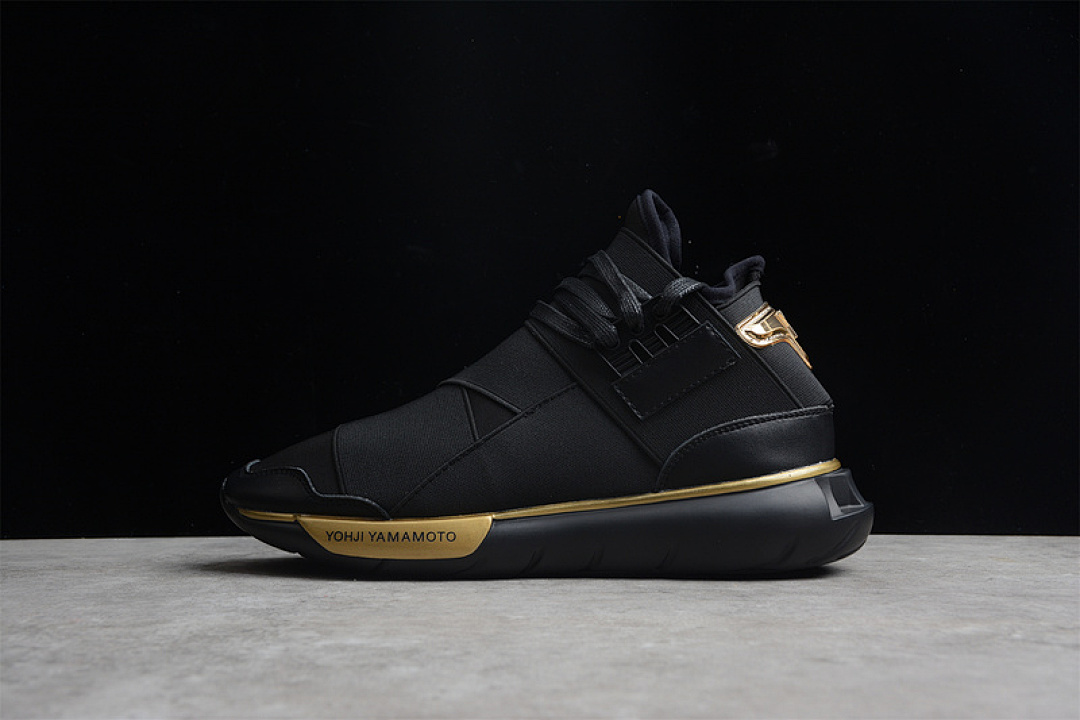 Y-3 Y-3 QASA HIGH CORE BLACK/CORE BLACK/GOLD · S6166, photo 1
