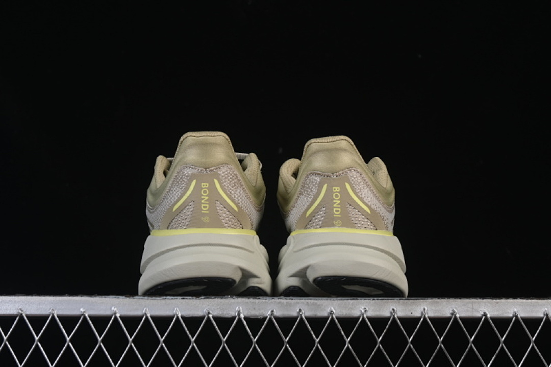 On Running [1162011 GSSL]-[BONDI 9 GRASSLAND/OYSTER MUSHROOM]-[WOMAN:36-39]-[MAN:40-45] - Image 14