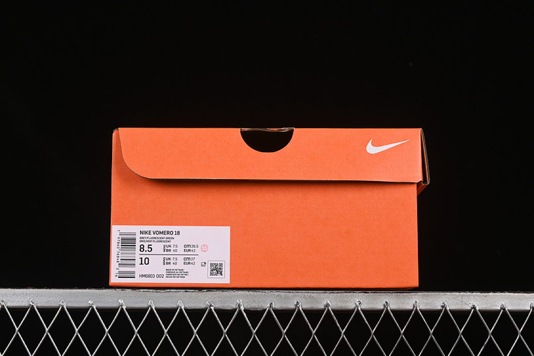 Nike [HM6803-002]-[AIR ZOOM VOMERO 18 LIGHT SILVER/BARELY VOLT/DUSTY OLIVE/COLLEGE GREY]-[36-45] - Image 12