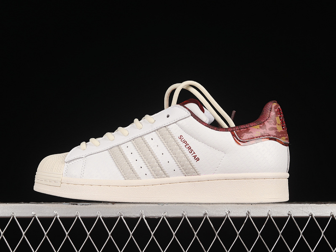 Adidas SUPERSTAR CHINESE NEW YEAR 2023 CLOUD WHITE/CLOUD WHITE/NOBLE MAROON · IF2577, photo 1