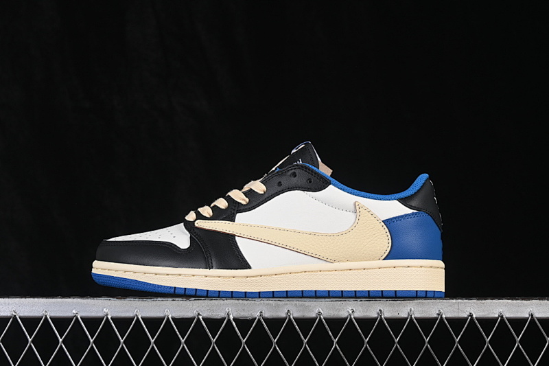 Jordan Jordan 1 RETRO LOW OG SP WHITE/BLACK-ROYAL-SAIL · DM7866-140, photo 1