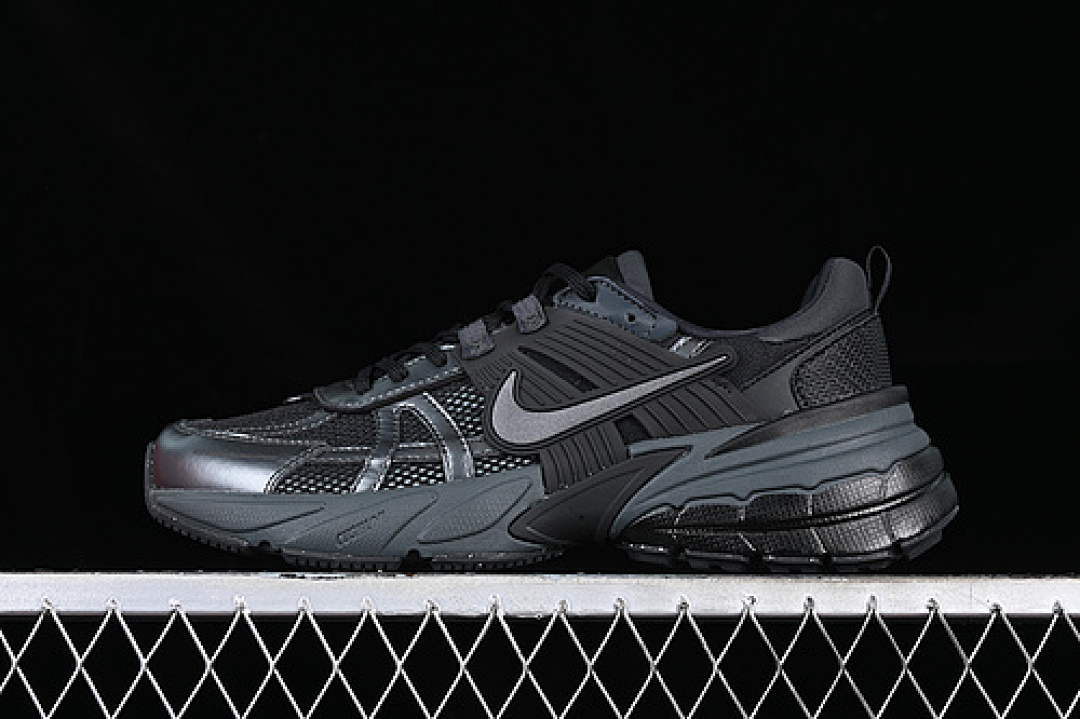 V2K RUNTEKK 3XL BLACK/GREY · FD0736-100, photo 1