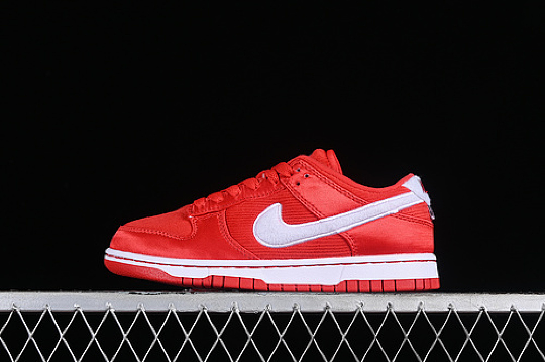 Unbranded [FZ3548-612]-[DUNK LOW SB GS VALENTINE'S DAY FIRE RED/PINK FOAM/LIGHT CRIMSON/WHITE/TEAM (RED]), photo 1