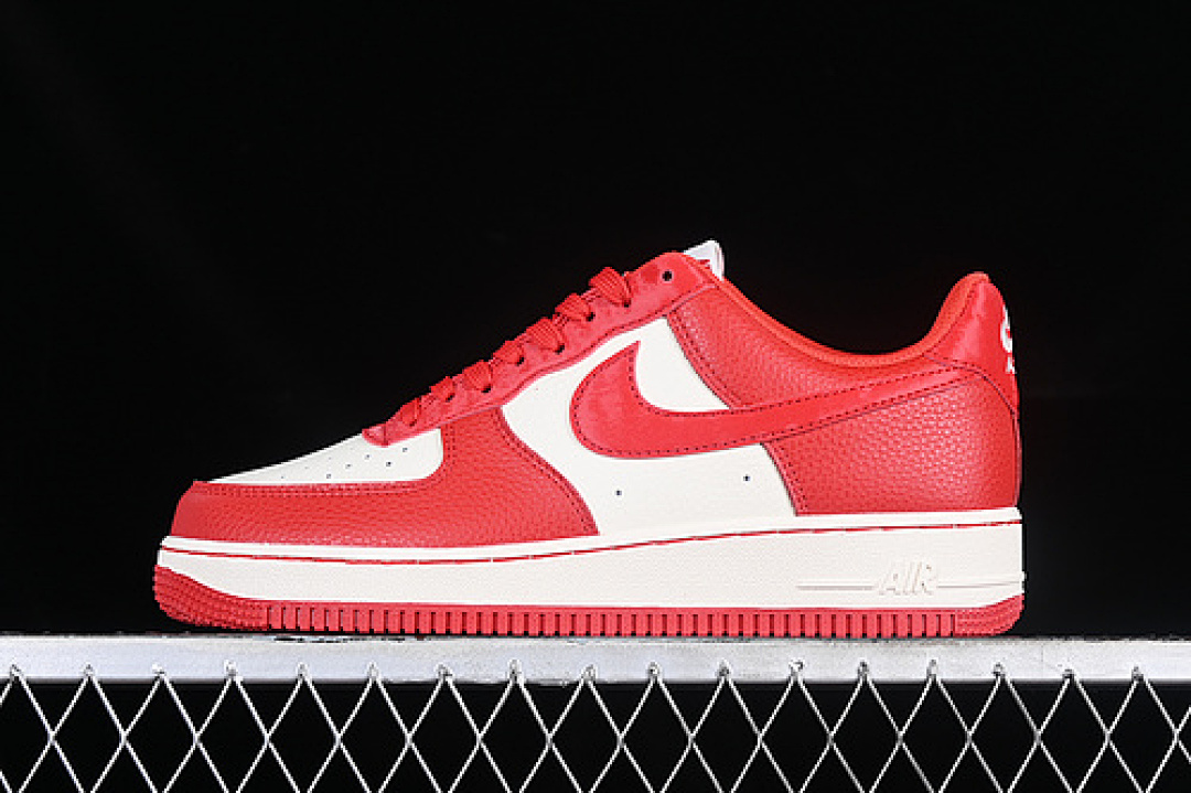 Nike [CW2288-111]-[AIR FORCE 1 07 LOW WHITE/RED]-[WOMAN:36-39]-[MAN:40-45], photo 1