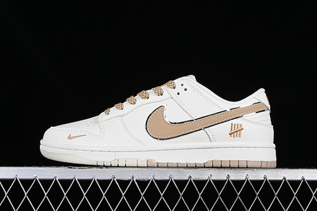 Nike DUNK LOW SB UN WHITE/BROWN · XH0923-152, photo 1