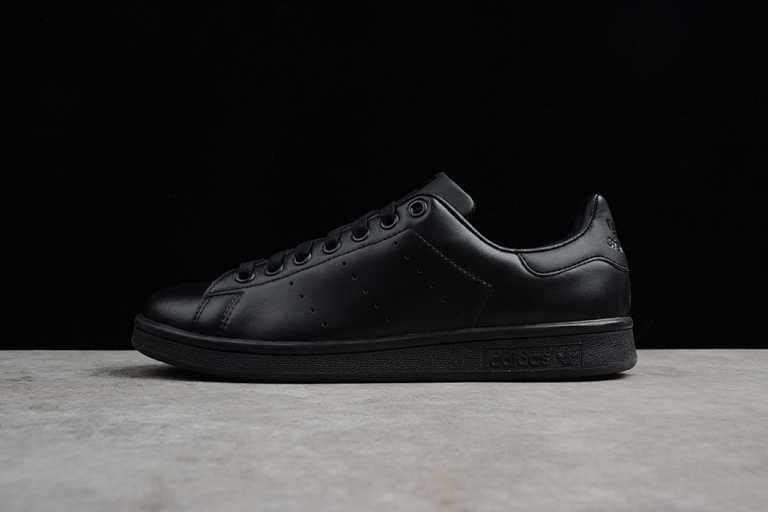 AD STAN SMITH BLACK/BLACK/BLACK · M20327, photo 1